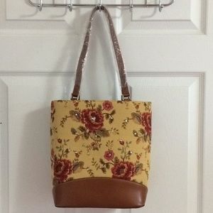 Floral shoulder bag